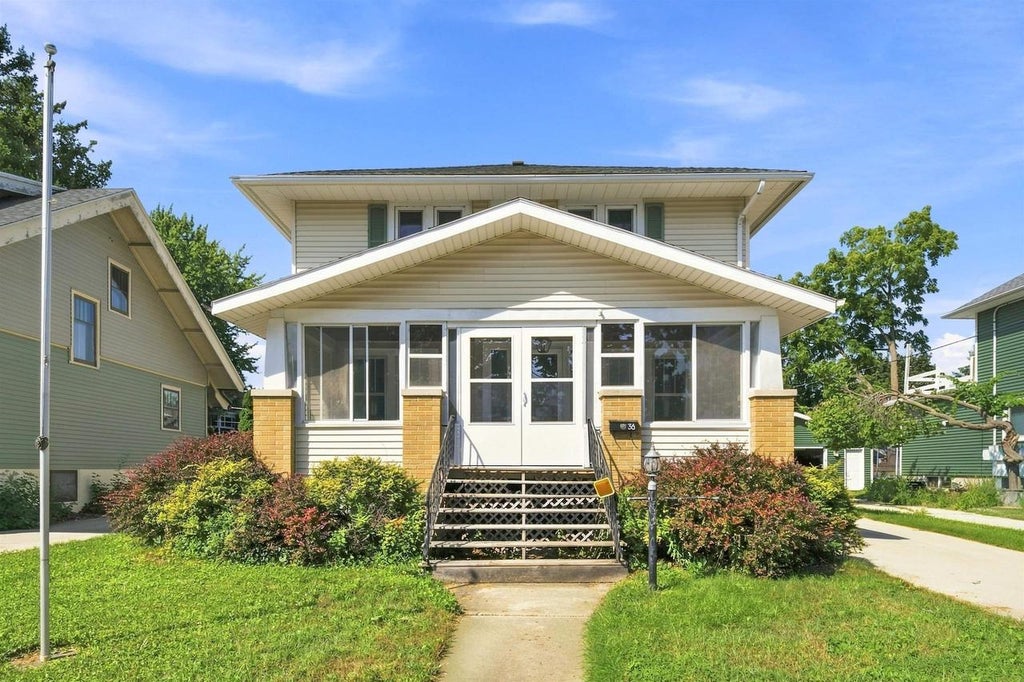 Photo of 36 Oaklawn AVENUE, Fond Du Lac, WI 54935 (MLS # 50332058)