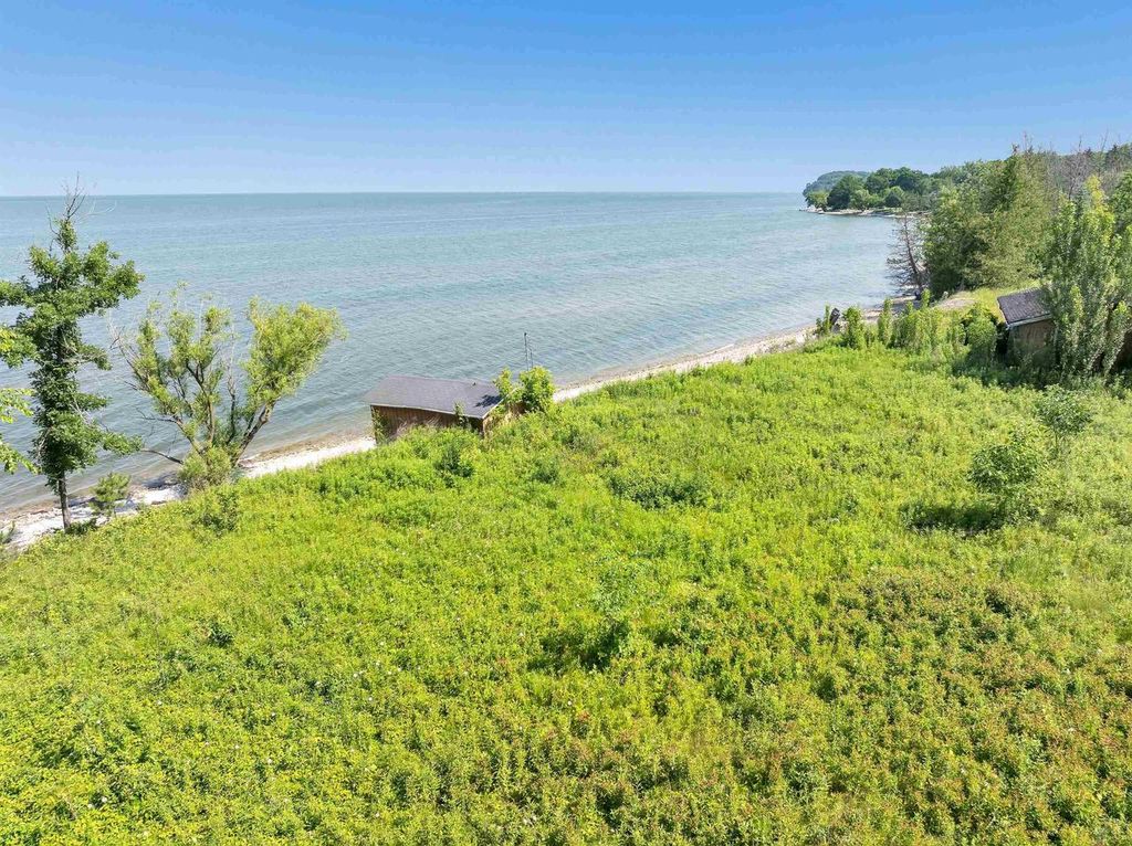 Photo of 2601 Rutz LANE, Brussels, WI 54204 (MLS # 50321126)