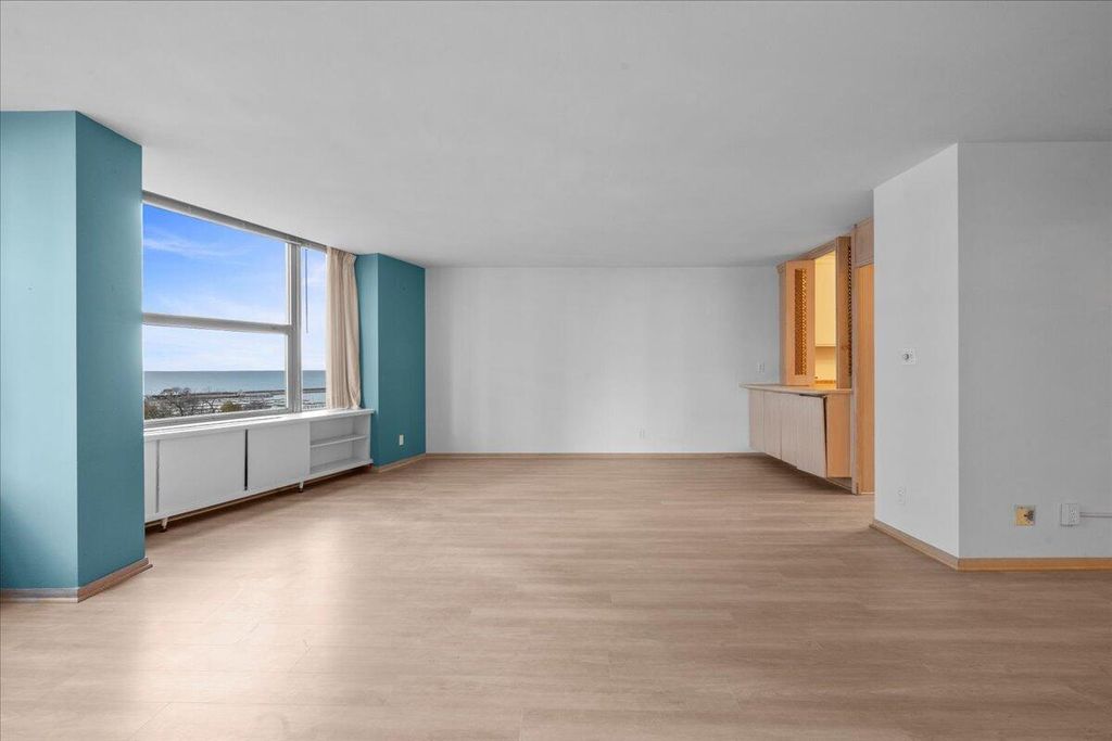 Photo of 1610 N Prospect AVENUE #504, Milwaukee, WI 53202 (MLS # 1940364)