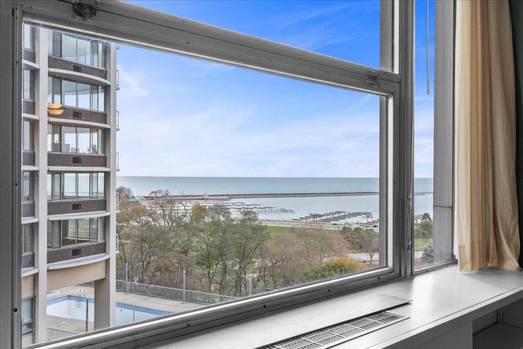 Photo of 1610 N Prospect AVENUE #504, Milwaukee, WI 53202 (MLS # 1940364)