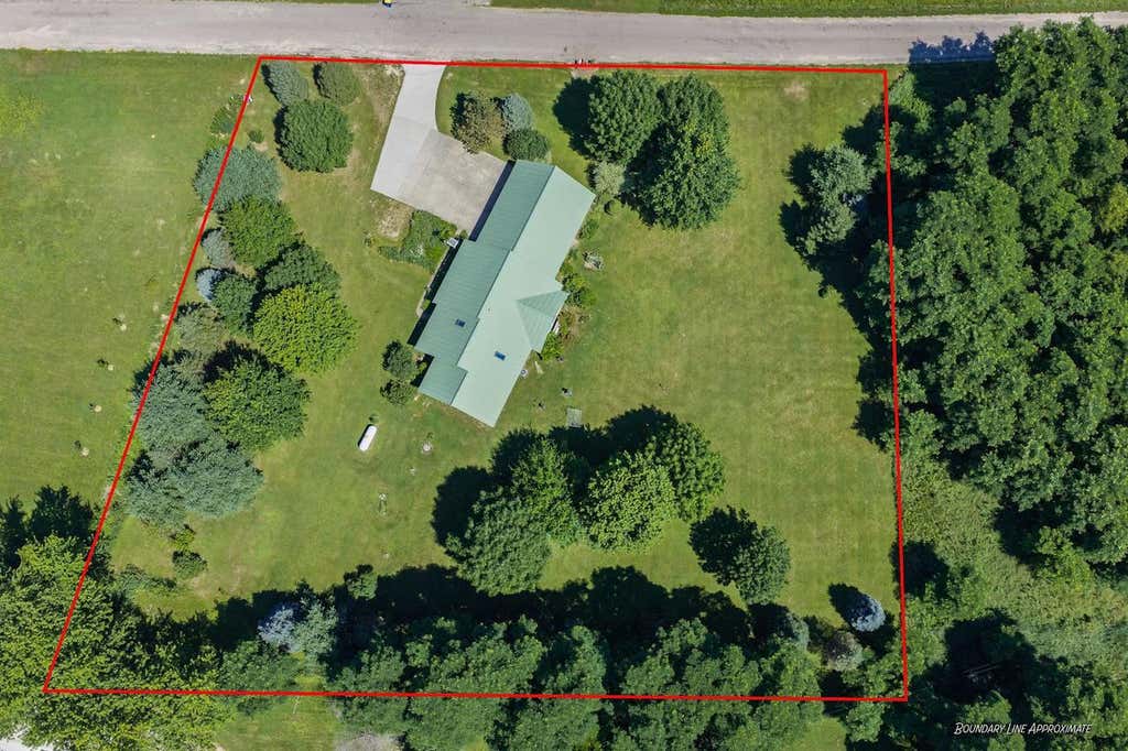 Photo of E18035 Heights ROAD, Hillsboro, WI 54634 (MLS # 2028427)