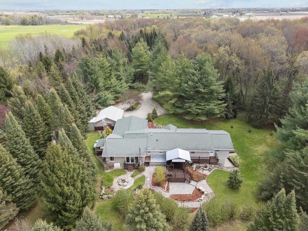 Photo of W13101 State Road 49 ROAD, Brandon, WI 53919 (MLS # 2017739)