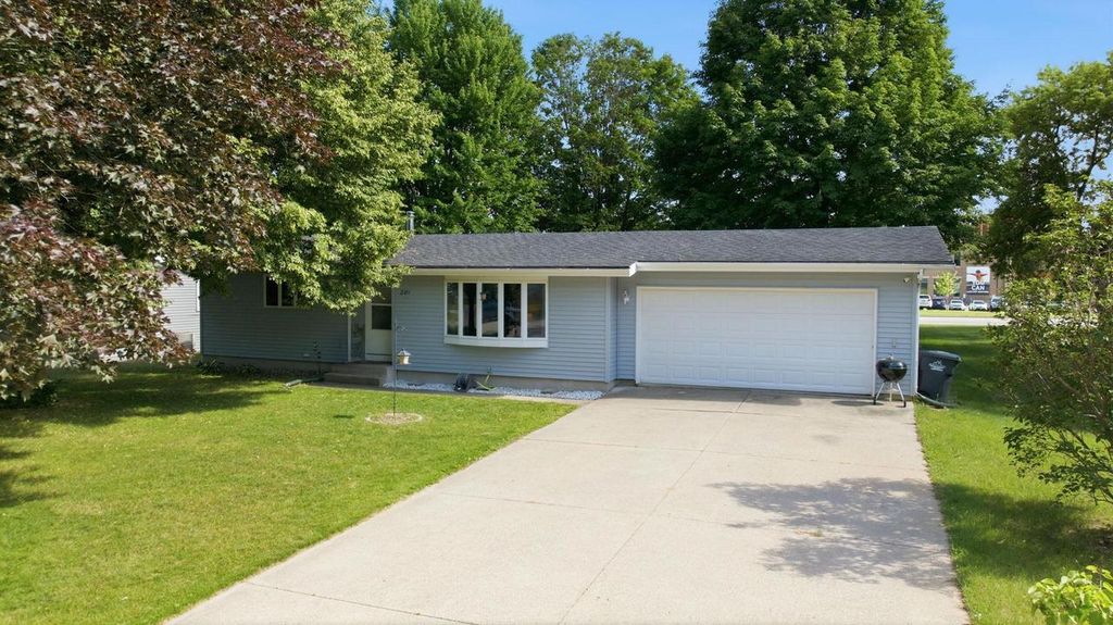 Photo of 281 Kleeman COURT, Shawano, WI 54166 (MLS # 50328116)