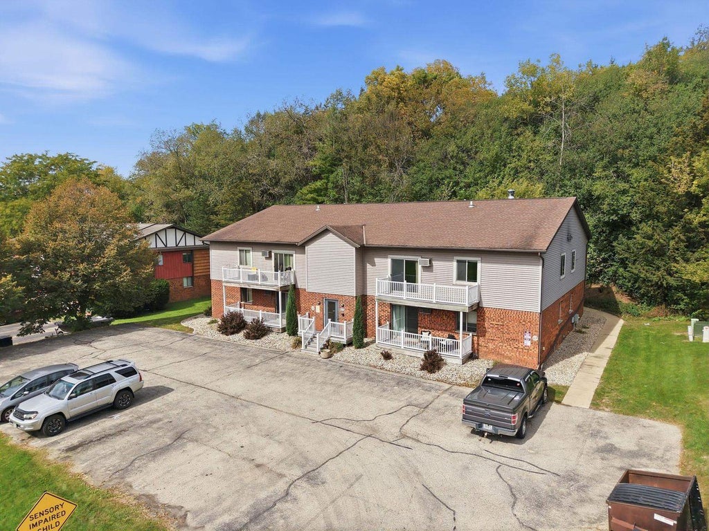 Photo of 2717 Westview COURT, Cross Plains, WI 53528 (MLS # 2033751)