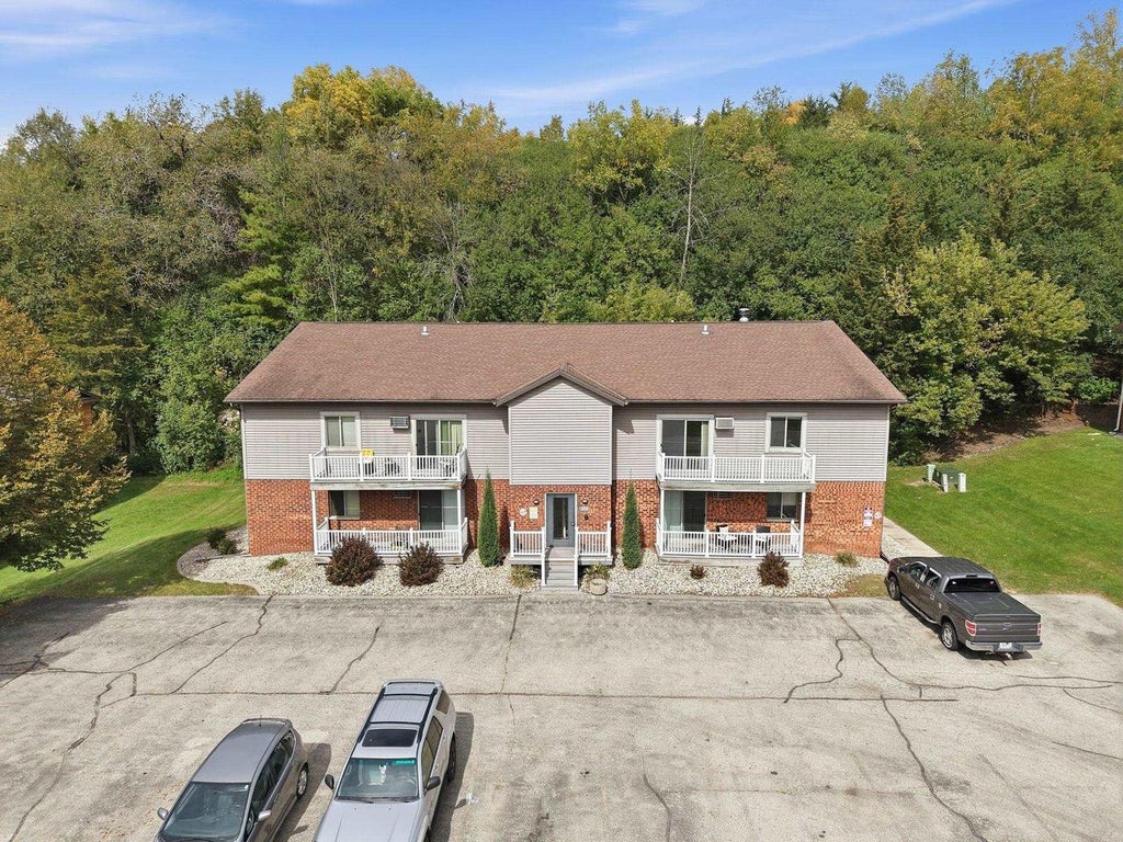Photo of 2717 Westview COURT, Cross Plains, WI 53528 (MLS # 2033751)