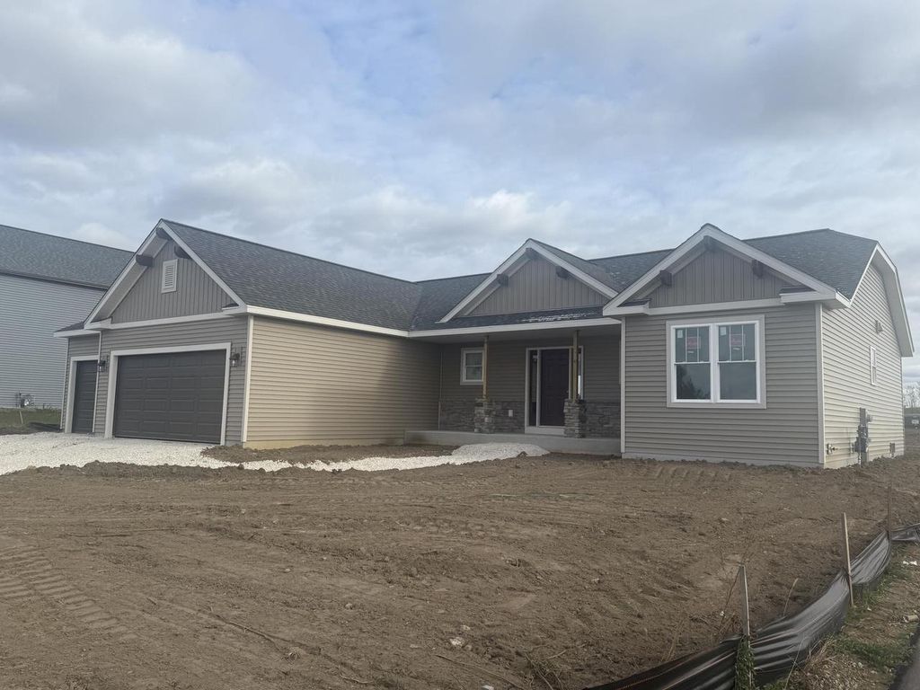 Photo of 782 Golf DRIVE, Jefferson, WI 53549 (MLS # 1941670)