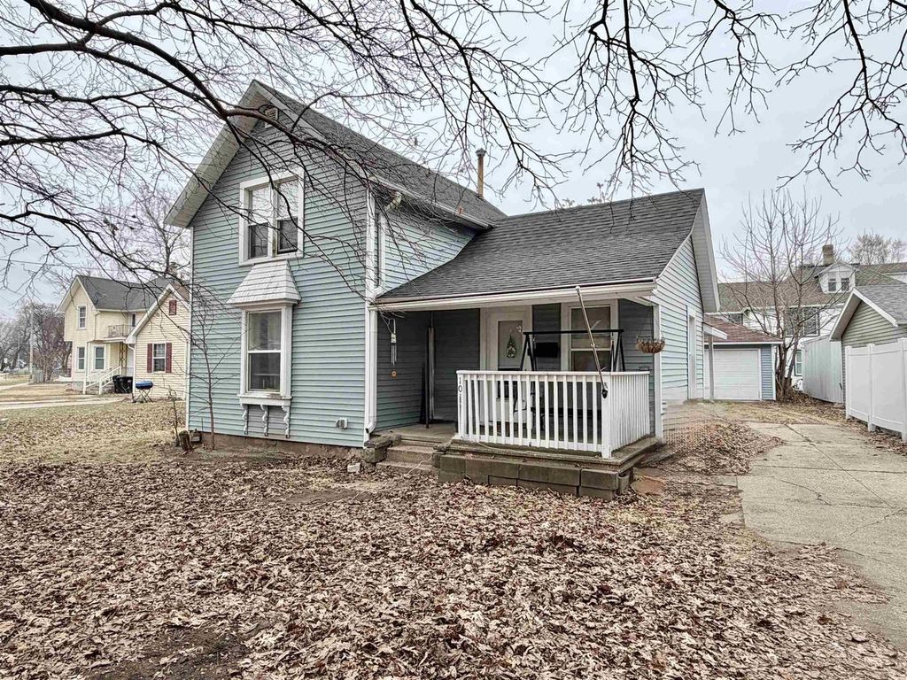 Photo of 1015 Central AVENUE, Beloit, WI 53511 (MLS # 2018344)