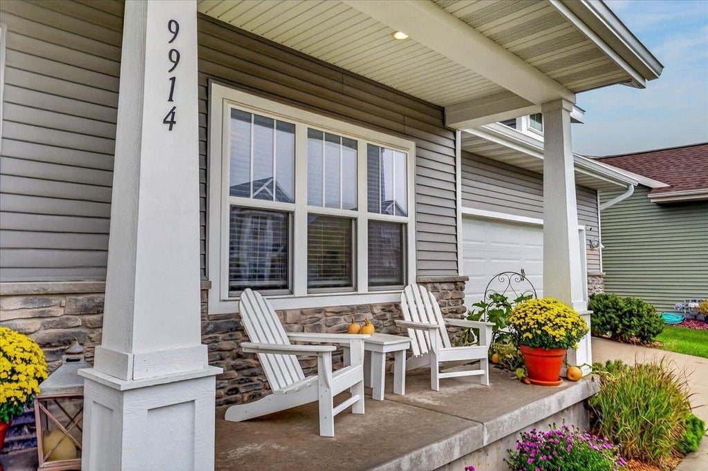 Photo of 9914 Autumn Breeze ROAD, Middleton, WI 53562 (MLS # 2033791)