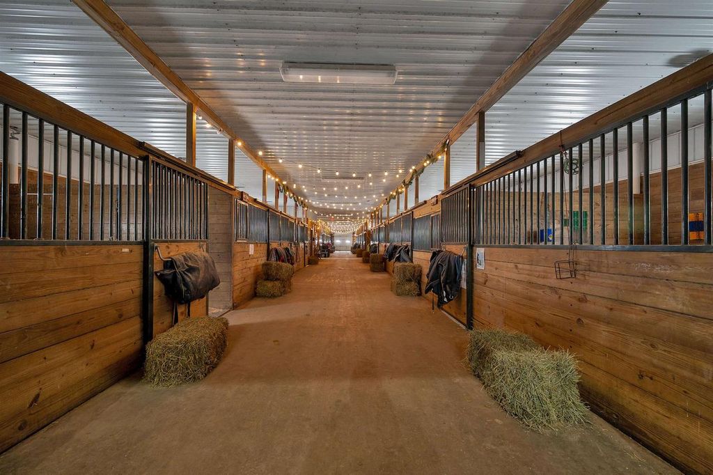 Photo of 5678 Morrison ROAD, De Pere, WI 54115 (MLS # 50319070)