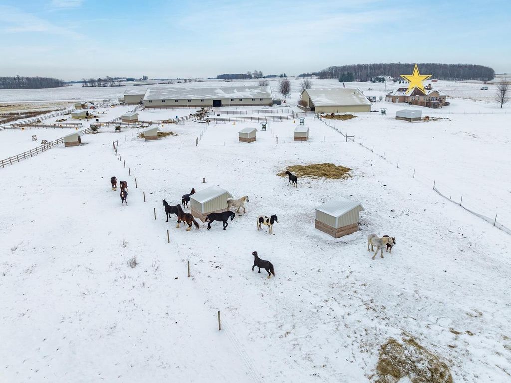 Photo of 5678 Morrison ROAD, De Pere, WI 54115 (MLS # 50319070)