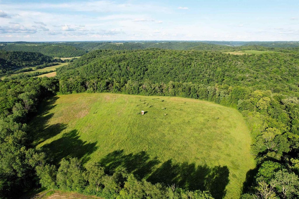 Photo of 86 acres Johnstown ROAD, Soldiers Grove, WI 54655 (MLS # 2028398)