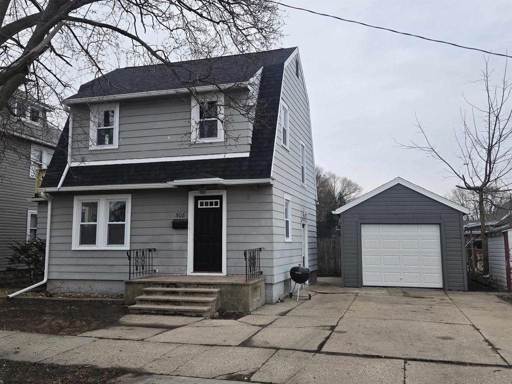 Photo of 508 E Memorial DRIVE, Janesville, WI 53548 (MLS # 2019650)