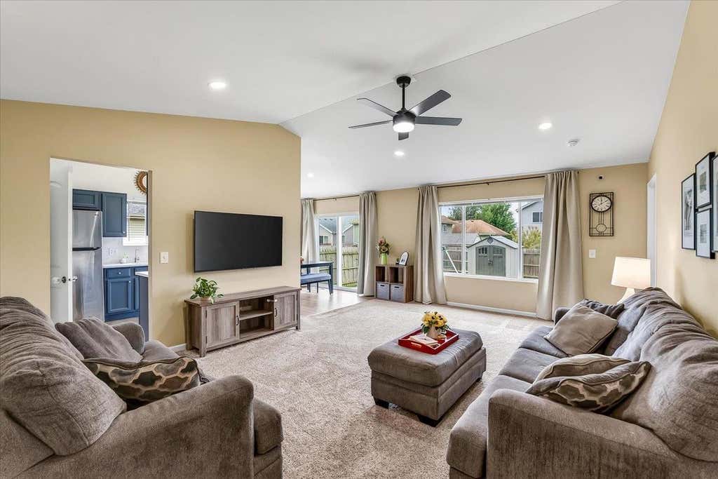 Photo of 248 Tall Grass TRAIL, Sun Prairie, WI 53590 (MLS # 2029524)
