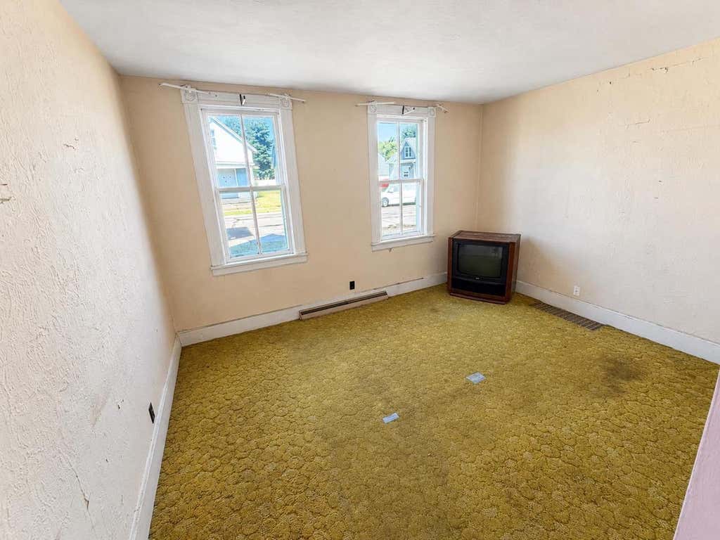 Photo of 927 S 23rd STREET, Manitowoc, WI 54220 (MLS # 50327737)