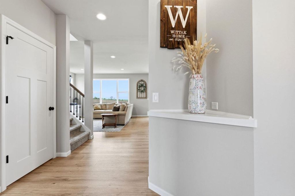 Photo of 809 S Musket Ridge DRIVE, Sun Prairie, WI 53590 (MLS # 1963405)