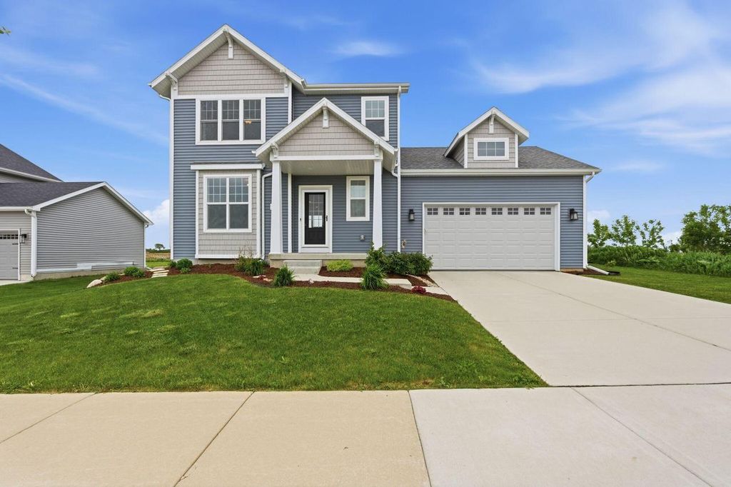Photo of 809 S Musket Ridge DRIVE, Sun Prairie, WI 53590 (MLS # 1963405)