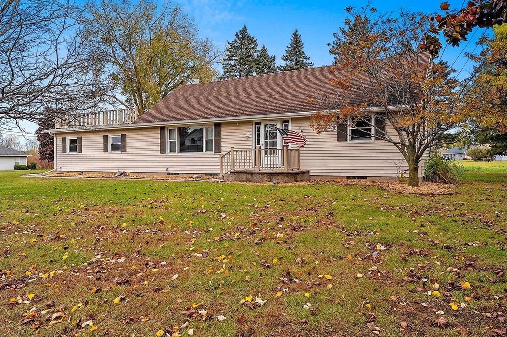 Photo of 3608 Menasha AVENUE, Manitowoc, WI 54220 (MLS # 1940377)