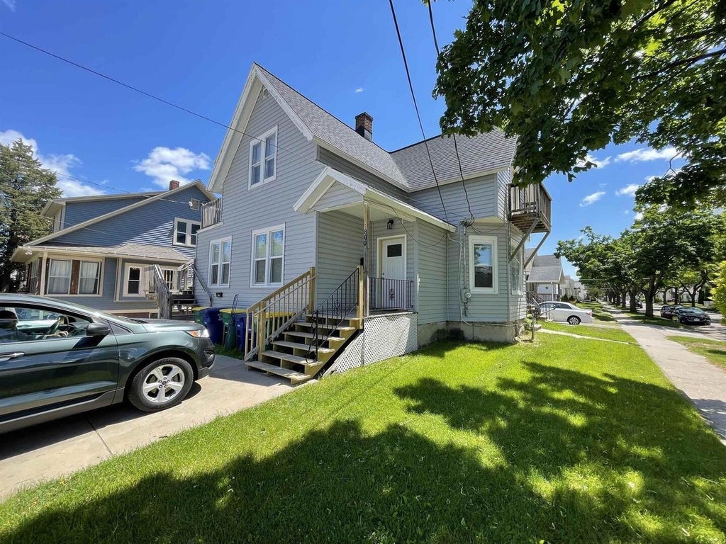 Photo of 800 St George STREET, Green Bay, WI 54302 (MLS # 50333161)