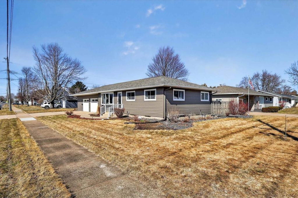 Photo of 1541 E G STREET, Wisconsin Rapids, WI 54494 (MLS # 22600989)