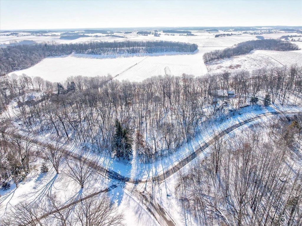 Photo of 5601 Dahmen DRIVE, Waunakee, WI 53597 (MLS # 2014407)