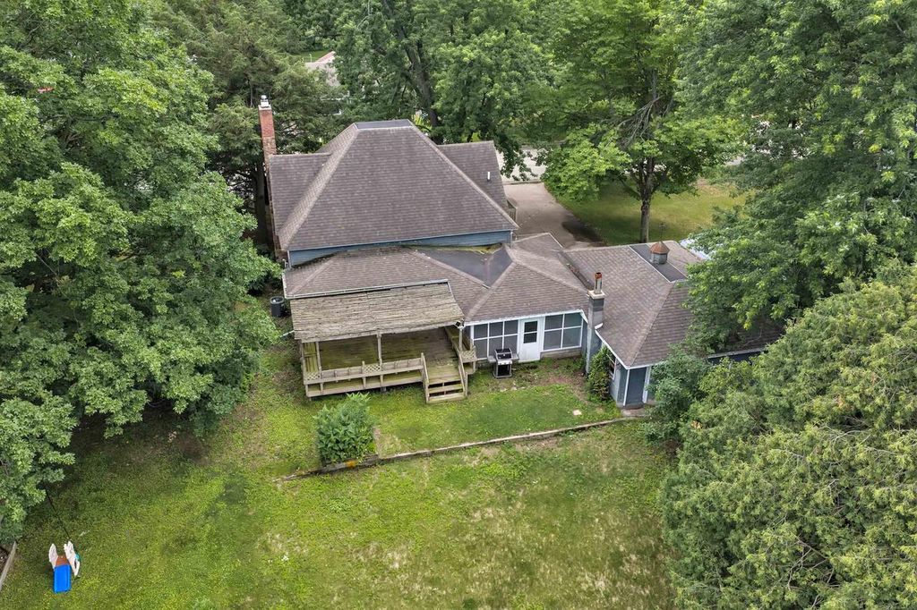 Photo of 110 W Parker STREET, Weyauwega, WI 54983 (MLS # 50328520)