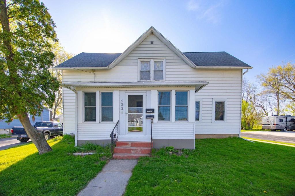 Photo of 433 N High STREET, Fort Atkinson, WI 53538 (MLS # 2021485)