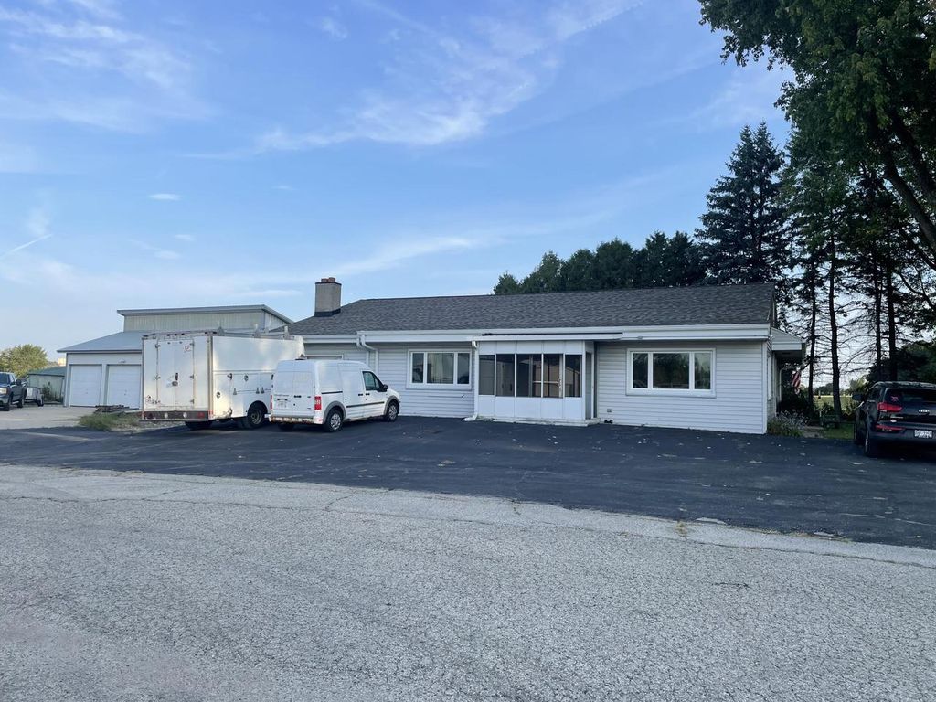 Photo of 3555 Hillside ROAD, Slinger, WI 53086 (MLS # 1936885)