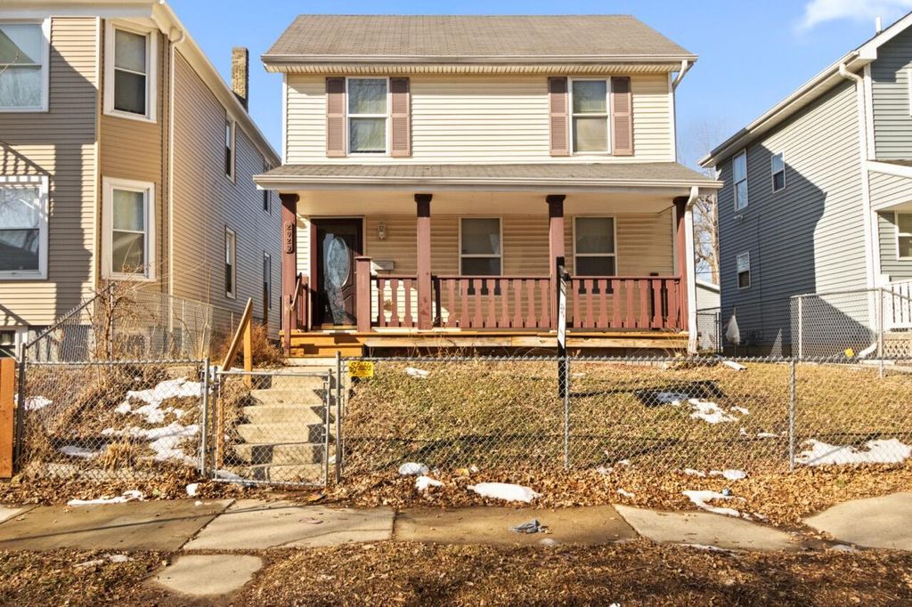 Photo of 2029 N 28th STREET, Milwaukee, WI 53208 (MLS # 1957858)