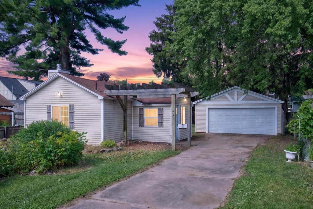Photo of 1231 N 15th STREET, Wisconsin Rapids, WI 54494 (MLS # 22603284)