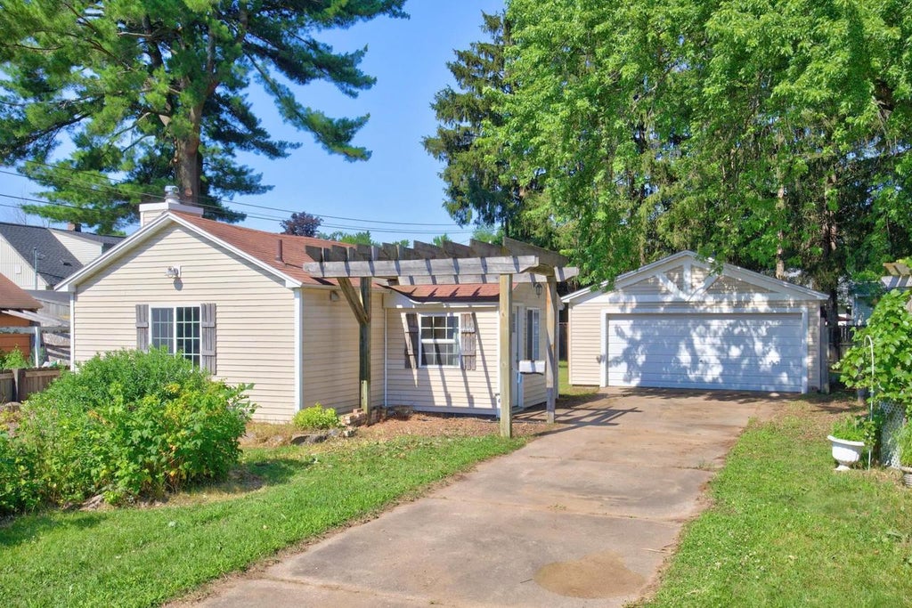 Photo of 1231 N 15th STREET, Wisconsin Rapids, WI 54494 (MLS # 22603284)