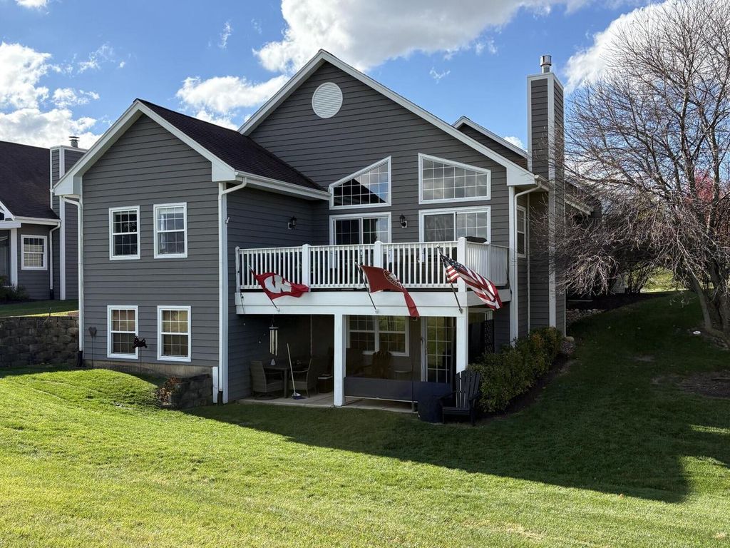 Photo of 1825 Golfview DRIVE #35-05, Lake Geneva, WI 53147 (MLS # 1946937)