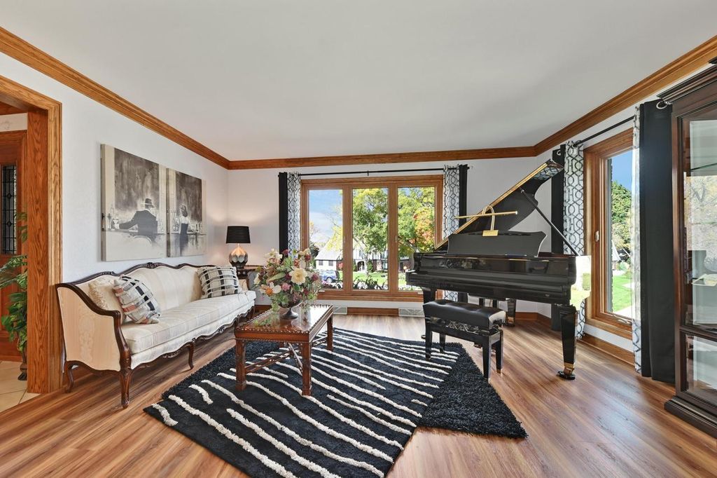 Photo of 19775 Trilby COURT, Brookfield, WI 53045 (MLS # 1940784)