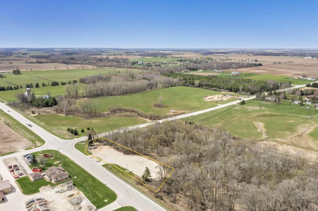 Photo of 4864 State Highway 57, De Pere, WI 54115 (MLS # 50324305)