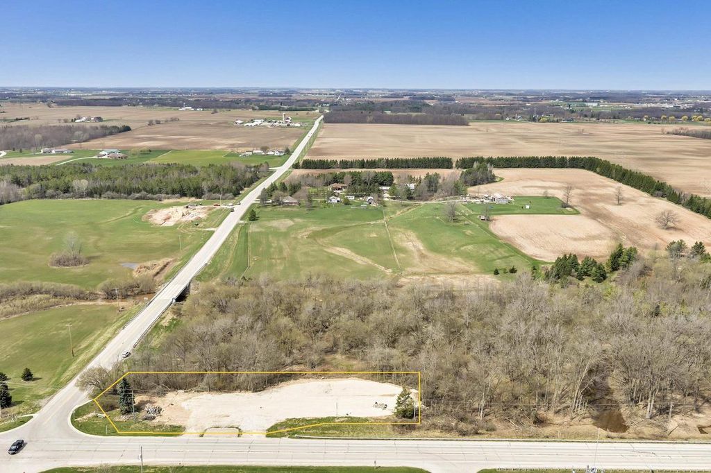 Photo of 4864 State Highway 57, De Pere, WI 54115 (MLS # 50324305)