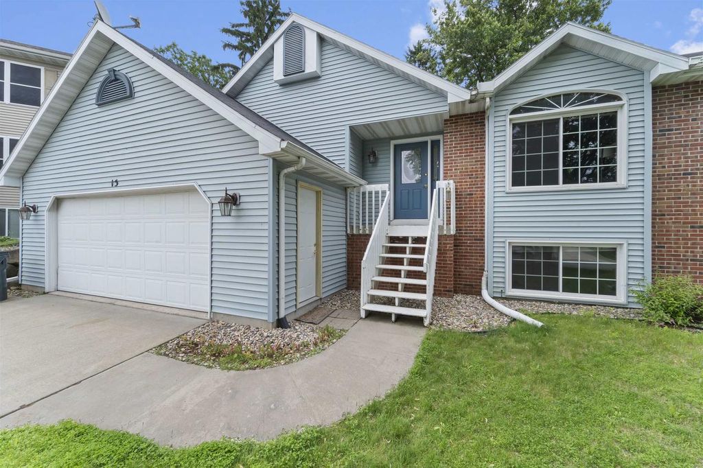 Photo of 15 Naylor CIRCLE, Madison, WI 53719 (MLS # 2019073)