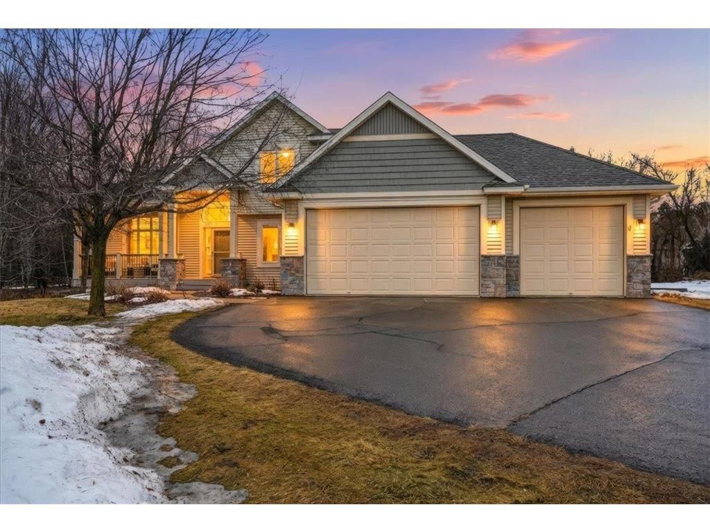 Photo of 925 Sadie's LANE, Hudson, WI 54016 (MLS # 7024726)