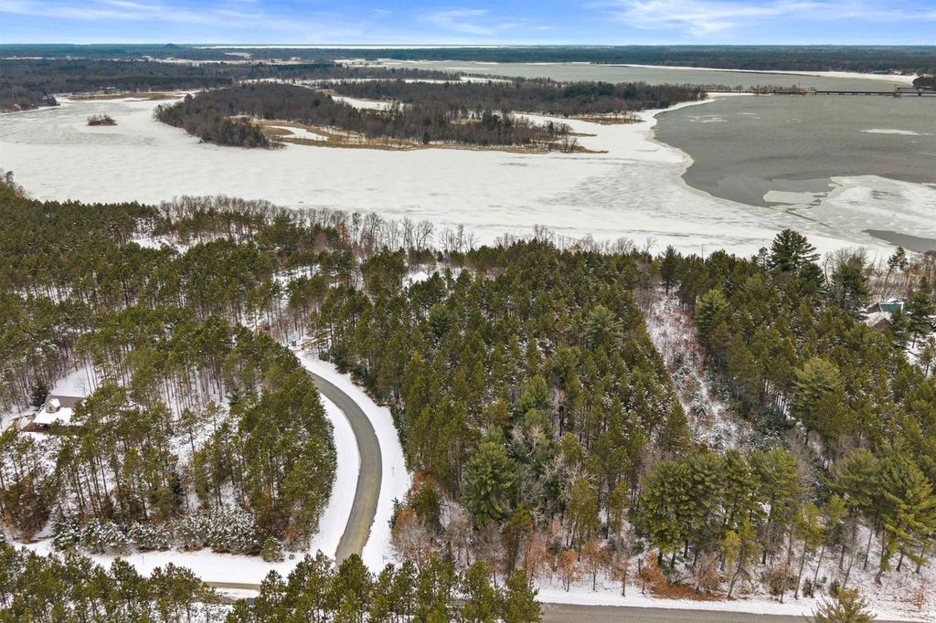 Photo of W4076 Mays Point ROAD, Necedah, WI 54646 (MLS # 2016906)