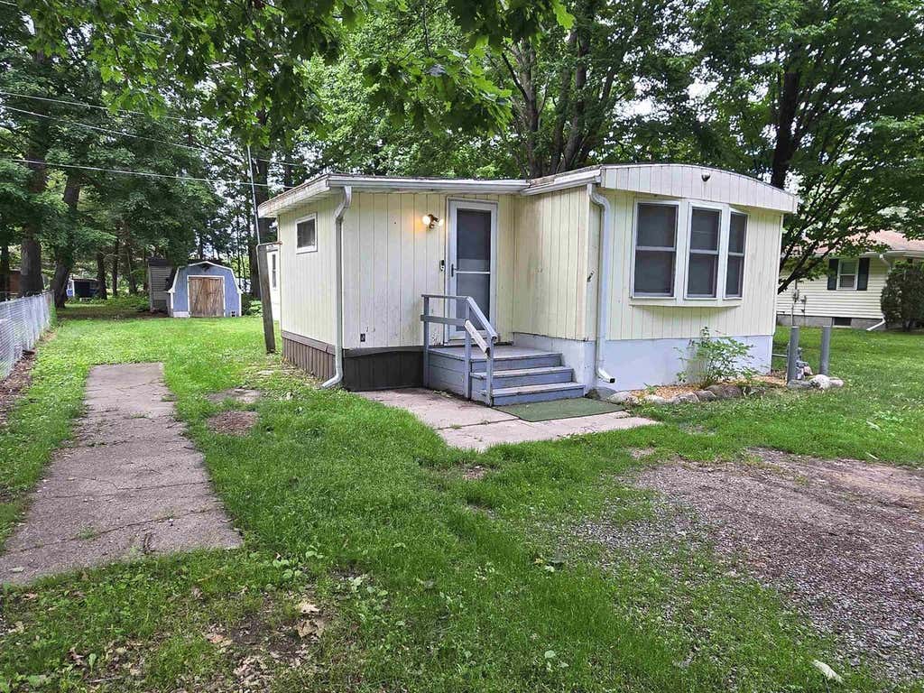 Photo of W5120 Shady LANE, Shawano, WI 54166 (MLS # 50327775)