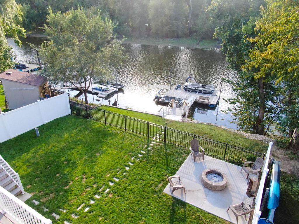 Photo of 1505 La Crescent STREET, La Crosse, WI 54603 (MLS # 1948899)