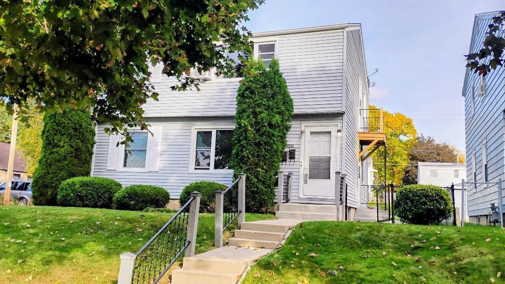 Photo of 3520 S 1st STREET SOUTH STREET S, Milwaukee, WI 53207 (MLS # 1940001)