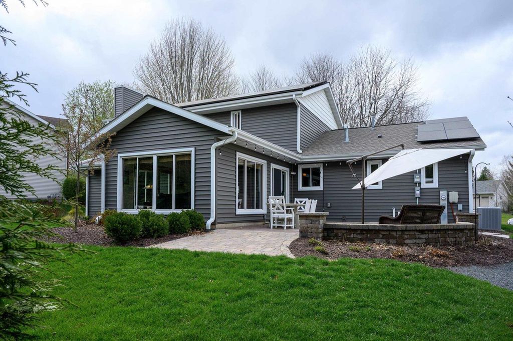 Photo of 5705 Lancashier COURT, Fitchburg, WI 53711 (MLS # 2020179)