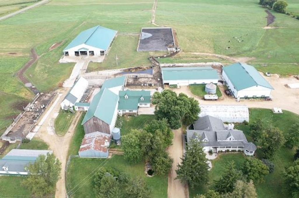 Photo of 2005 S 102nd STREET #E, West Allis, WI 53227 (MLS # 1943678)