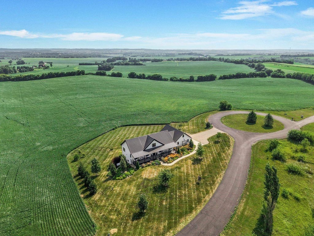 Photo of N7738 Panorama ROAD, Belleville, WI 53508 (MLS # 2026377)