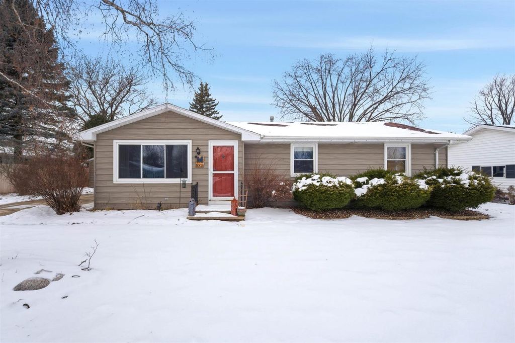Photo of 1003 Cedar STREET, Little Chute, WI 54140 (MLS # 50320660)