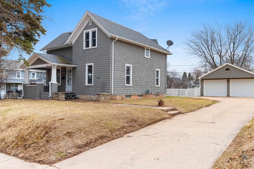 Photo of 1053 E Kimberly AVENUE, Kimberly, WI 54136 (MLS # 50323552)