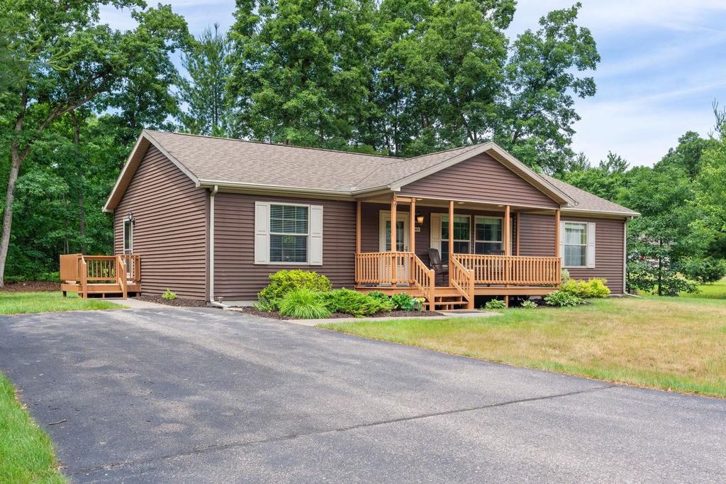 Photo of 303 Berry LANE, Wisconsin Dells, WI 53965 (MLS # 2025686)