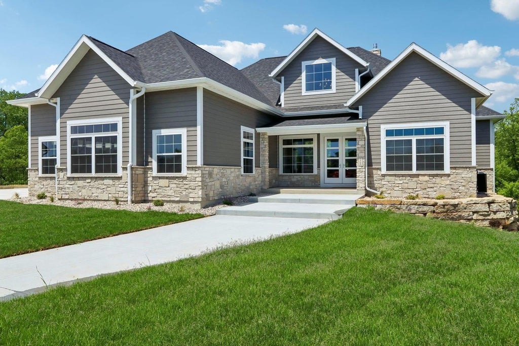 Photo of 1468 Serenity COURT, Sun Prairie, WI 53590 (MLS # 2025144)