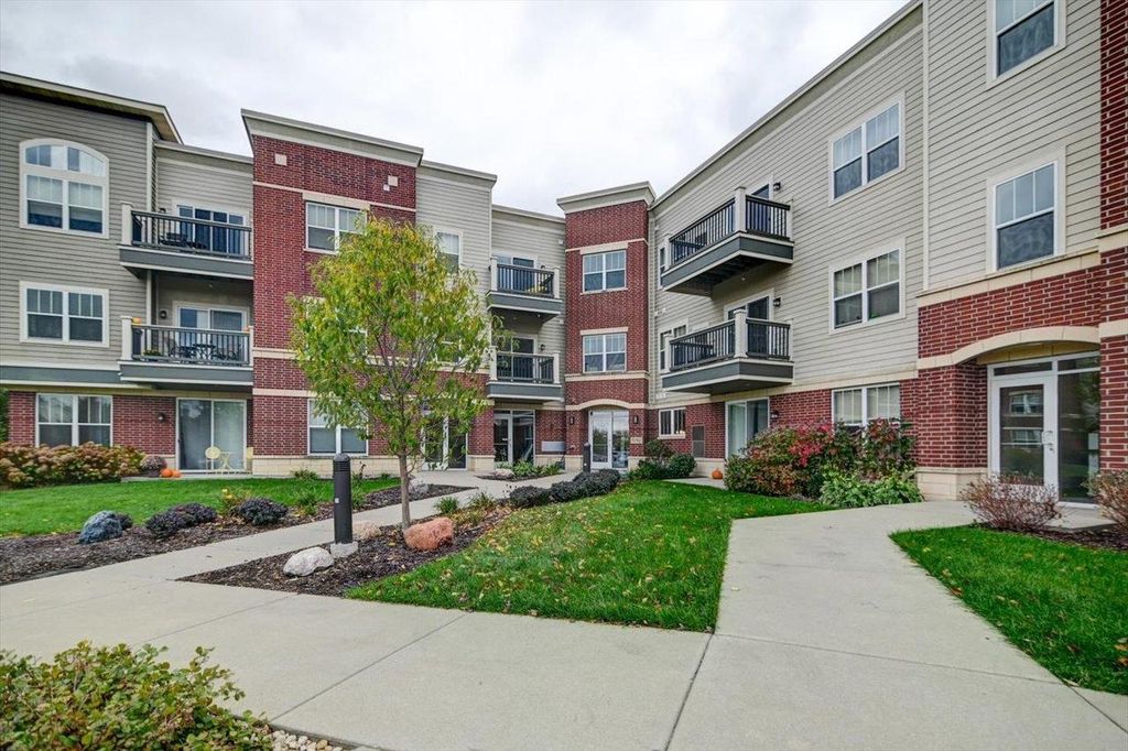 Photo of 5192 Sassafras DRIVE #109, Fitchburg, WI 53711 (MLS # 2009204)