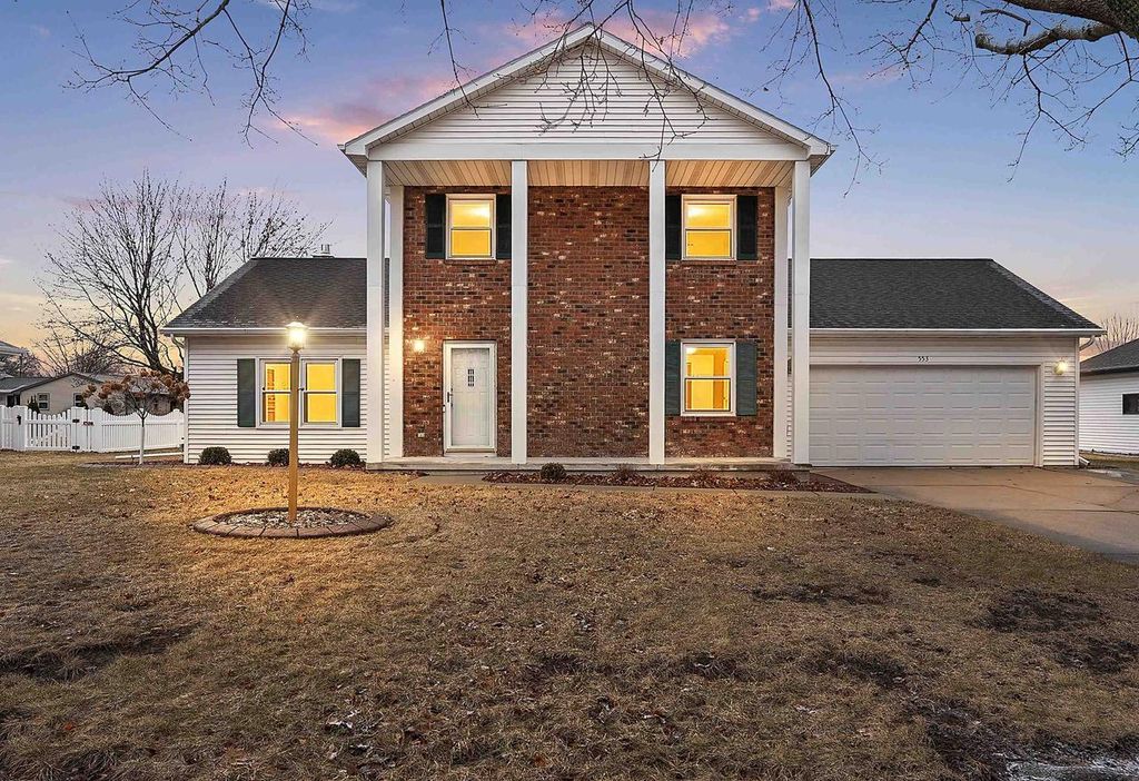 Photo of 553 Gwynn STREET, Green Bay, WI 54301 (MLS # 50322339)