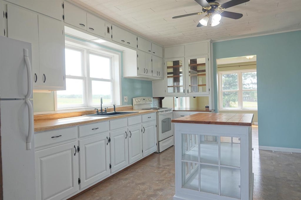 Photo of N3928 River DRIVE, Medford, WI 54451 (MLS # 22603901)